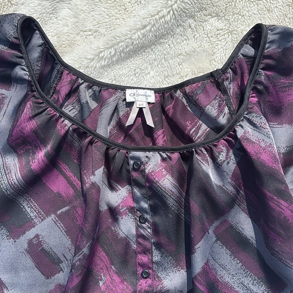 Dynamite Purple Satin Geometric Blouse – Size Small | Statement Print | - Picture 2 of 5